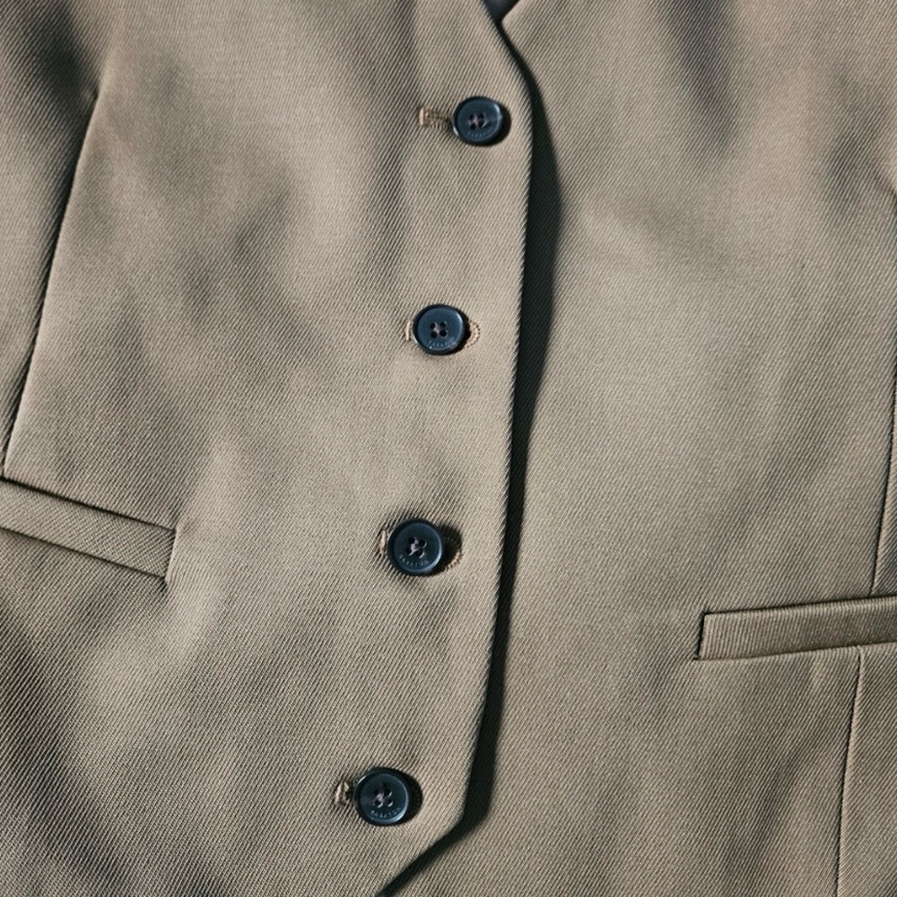 Aritzia Babaton Tan Playbook Vest - Picture 5 of 11